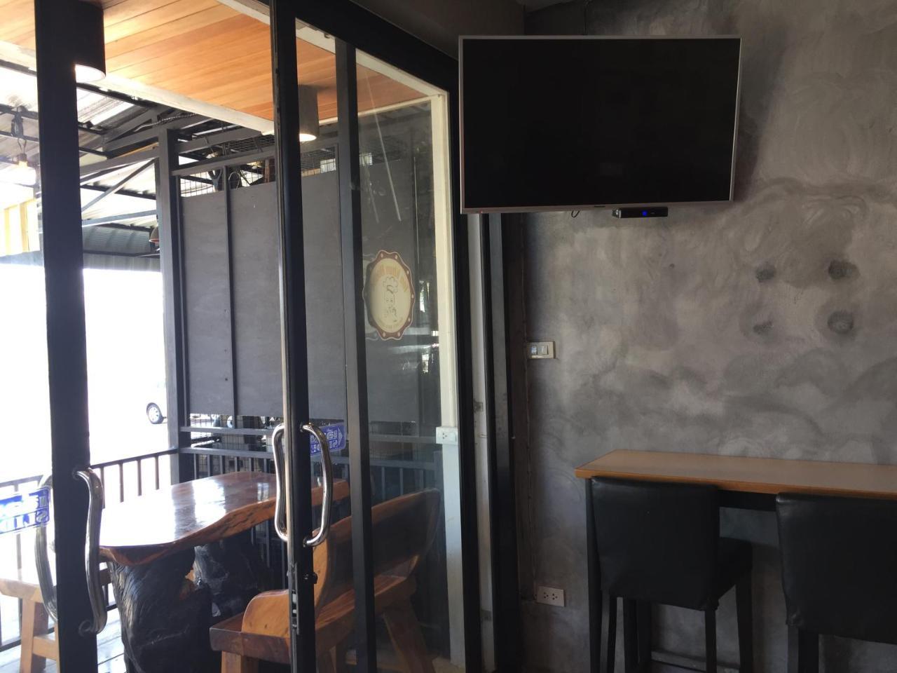 You In House Urt Surathani Airport Surat Thani Exterior photo