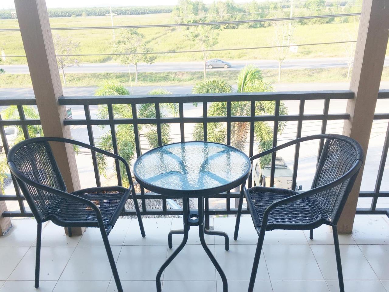 You In House Urt Surathani Airport Surat Thani Exterior photo