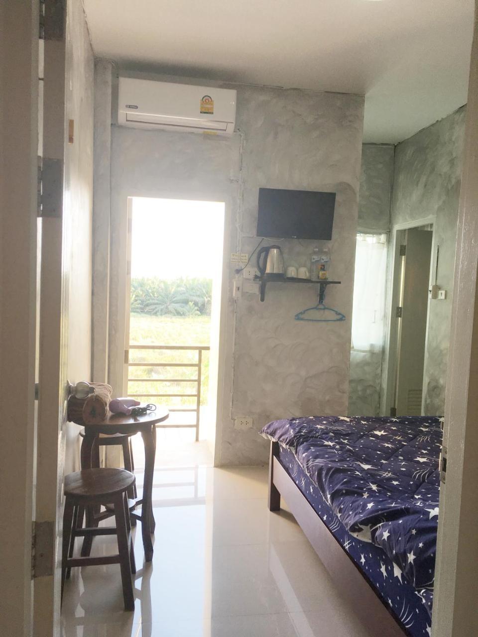 You In House Urt Surathani Airport Surat Thani Exterior photo