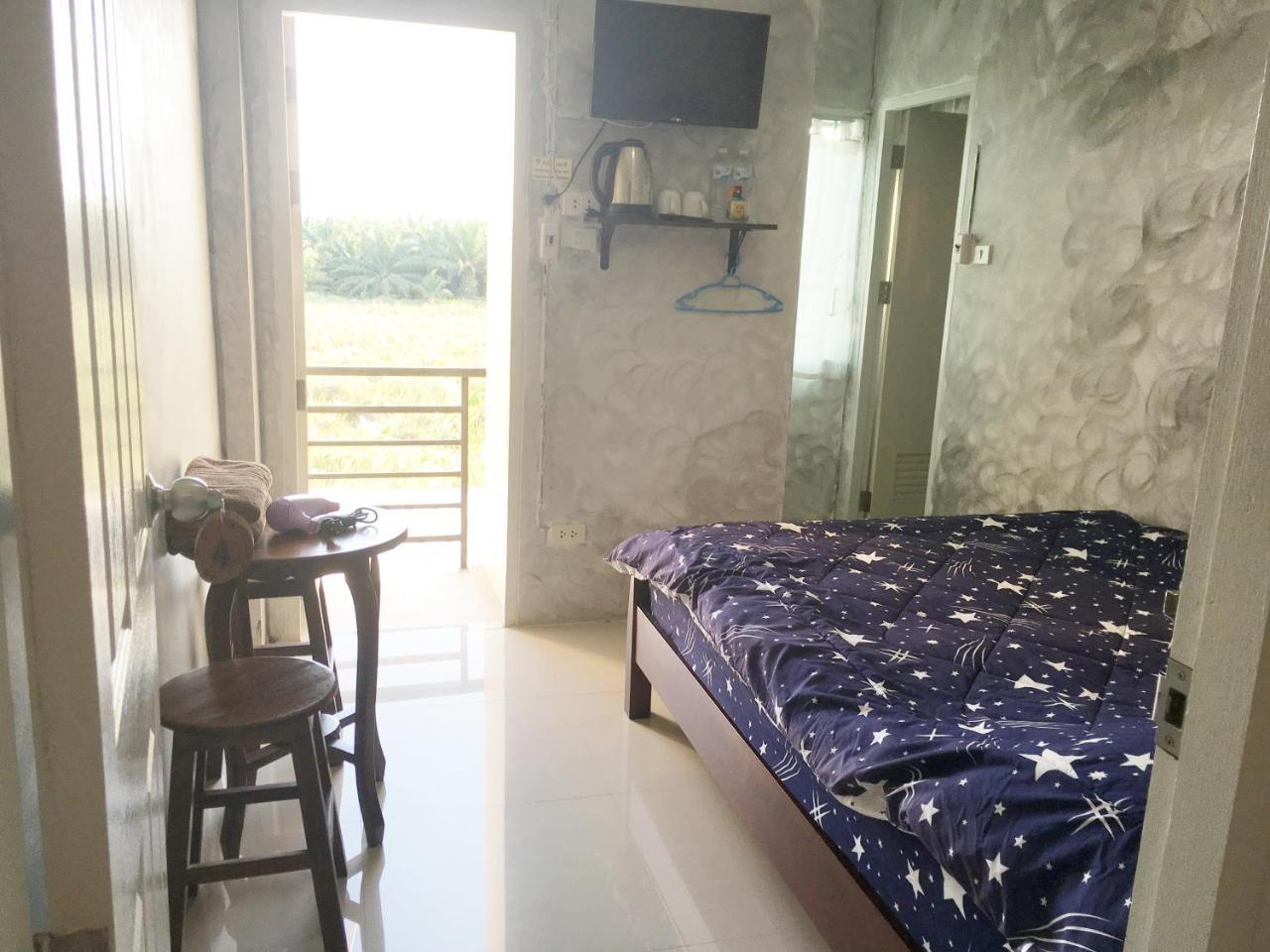 You In House Urt Surathani Airport Surat Thani Exterior photo