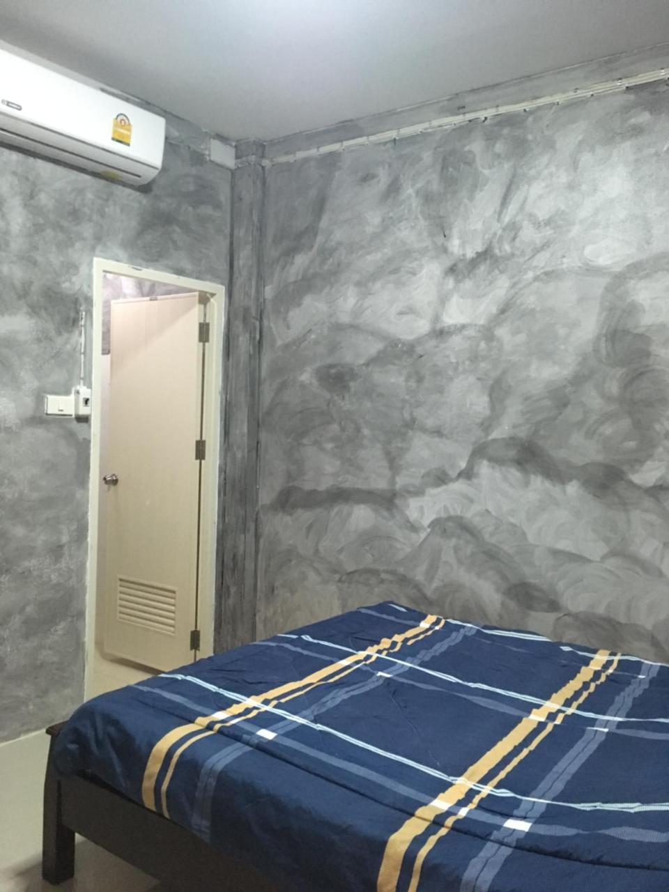 You In House Urt Surathani Airport Surat Thani Exterior photo
